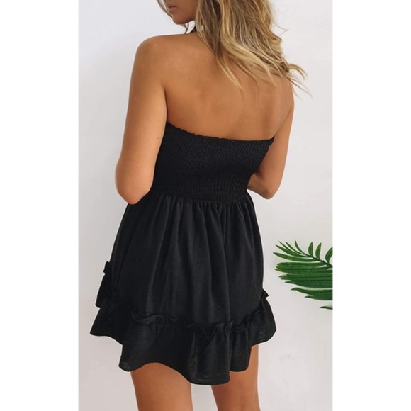 NEW LISTING! Black Strapless Mini Dress - Picture 4 of 5
